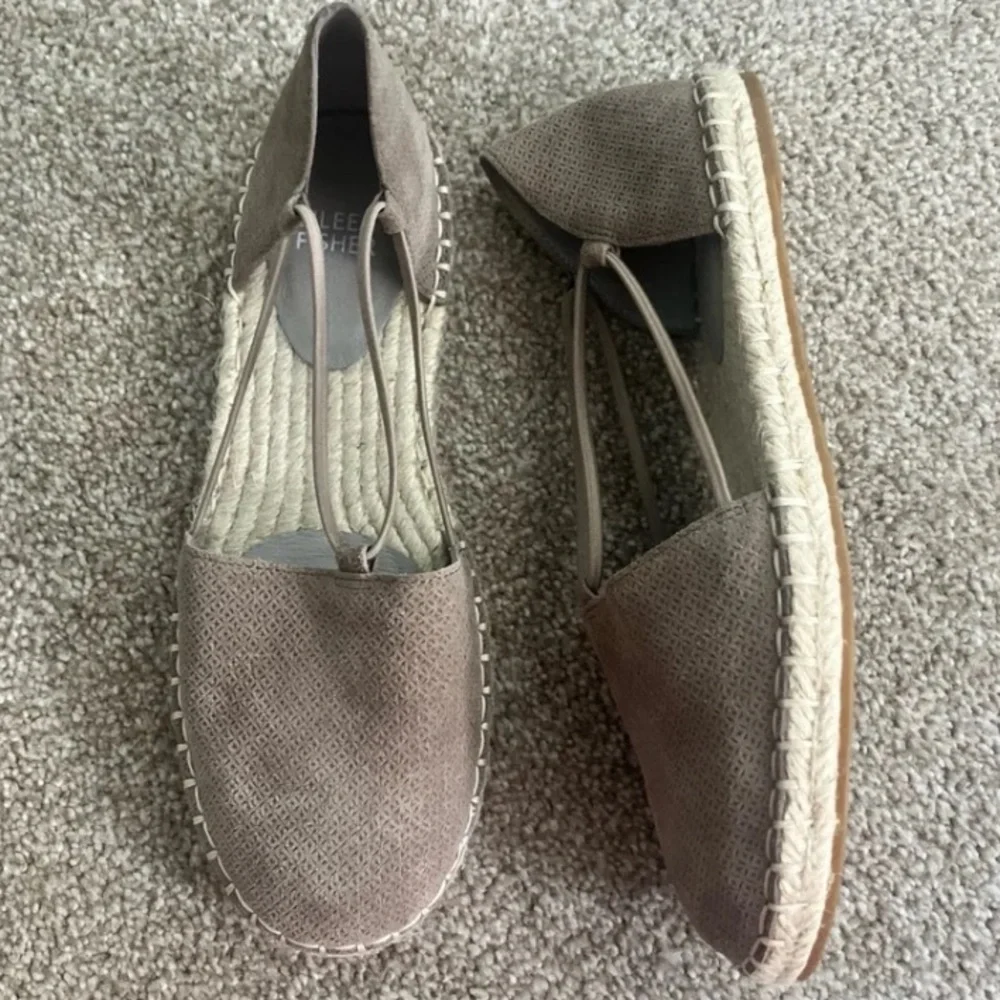 Eileen Fisher Cream Cut Out Lee Espadrille‎ Flats Size 6